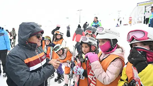 Büyükkılıç'tan, Erciyes'te Kayak Okuluna ziyaret!