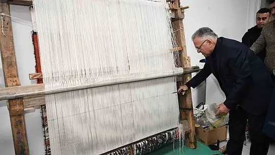 Başkan Büyükkılıç İle Vali Çiçek'ten Sarıoğlan'a 'yatırım' çıkarması