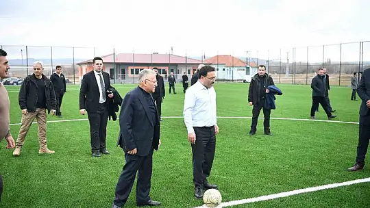Başkan Büyükkılıç İle Vali Çiçek'ten Sarıoğlan'a 'yatırım' çıkarması