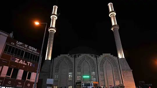 Büyükkılıç, ilk iftarını Develi'de açtı