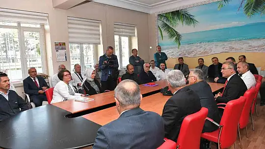 Büyükkılıç, öğrencilerle bir araya geldi