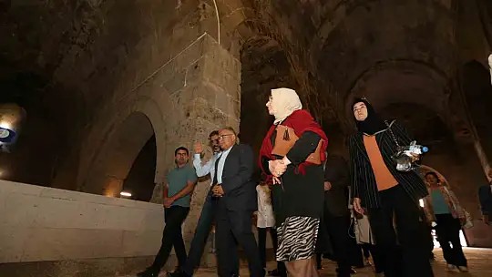 Başkan Büyükkılıç tarihi Sultan Hanı'nda