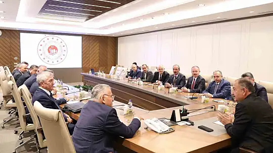 Başkan Büyükkılıç'tan Bakan Özhaseki'ye ziyaret