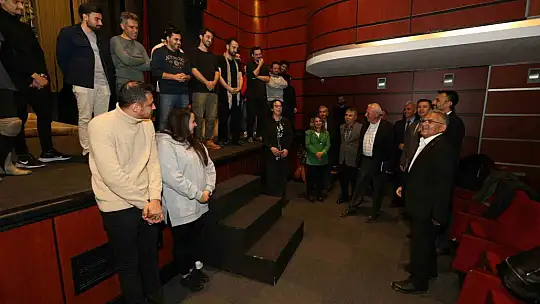 Çarşamba akşamı sevenleri ile buluşacaklar