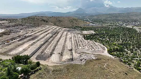Büyükşehir'den 12 bin adet yeni mezarlık