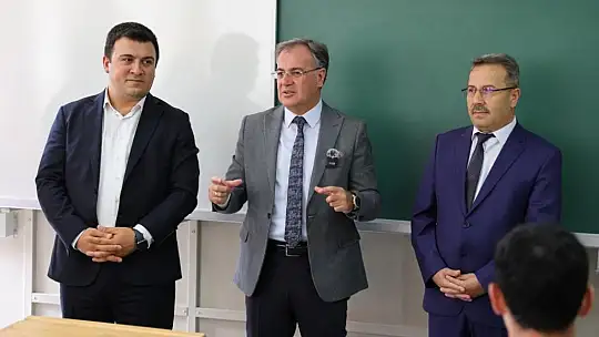 Başkan Özdoğan, öğrencileri ziyaret etti