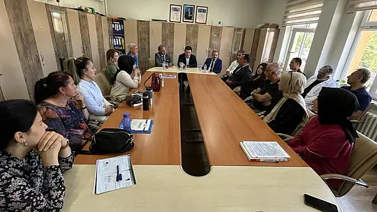 Başkan Özdoğan, öğrencileri ziyaret etti