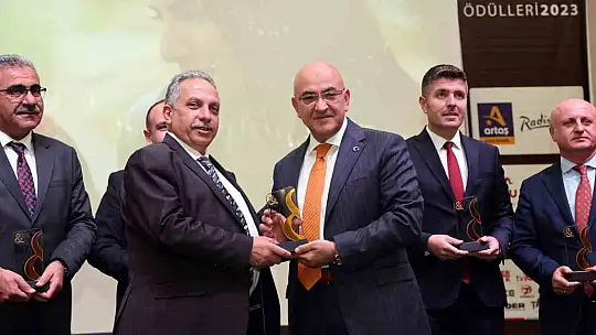 O isim en başarılı başkan seçildi