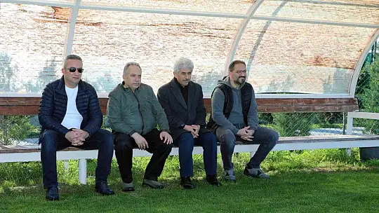Başkan Yalçın'dan Talasgücü'ne moral ziyareti