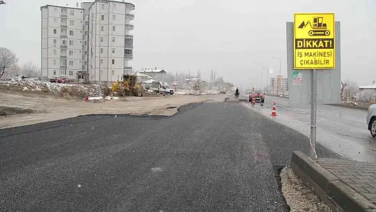 Bünyan'da karla mücadele devam ediyor