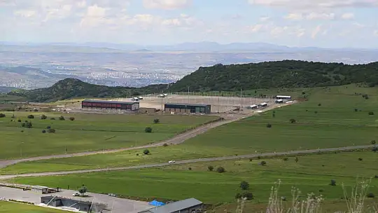Başkan Büyükkılıç: '4 sahayı daha hizmete açıyoruz'