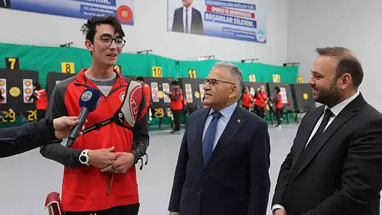 Yüzbinlerce vatandaşa hizmet verdiler