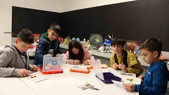 'Bilim' dolu tatil geçti