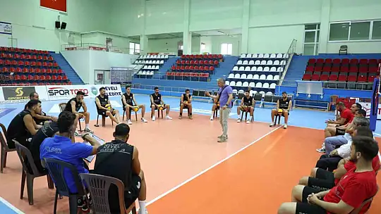 Develi Belediyespor sezonu açtı
