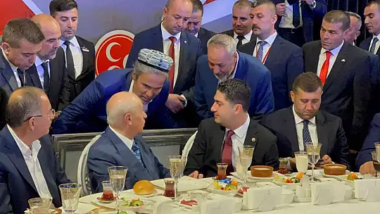 Bahçeli: Doğu Türkistan davası emin ellerde