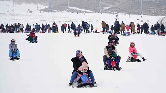 Erciyes'e hafta sonu bakın kaç kişi gitmiş?