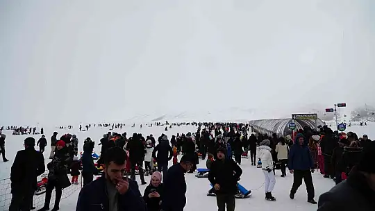 Erciyes'e hafta sonu bakın kaç kişi gitmiş?