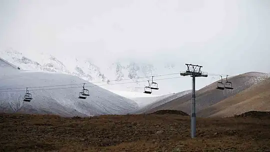 Kar sonrası görüntüler... Zirve beyaza büründü
