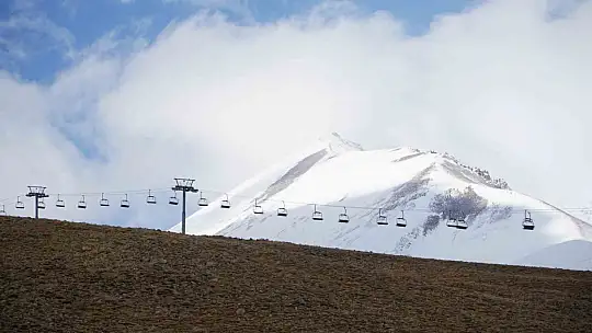 Kar sonrası görüntüler... Zirve beyaza büründü