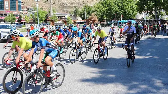 Erciyes'te Uluslararası Bisiklet Yarışları devam ediyor