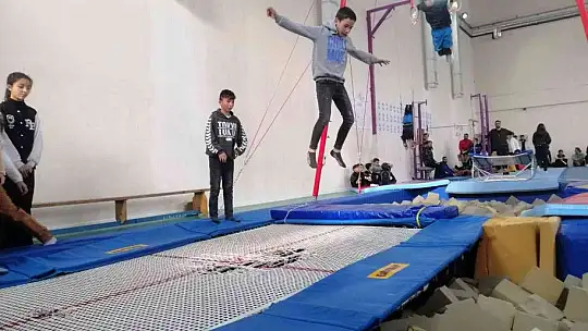 Sivaslı öğrencileri misafir ettiler...