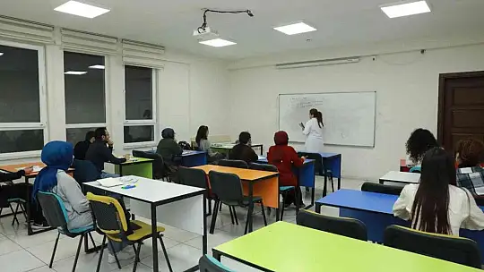 KAYMEK'in Hazırlık Kursları sürüyor...