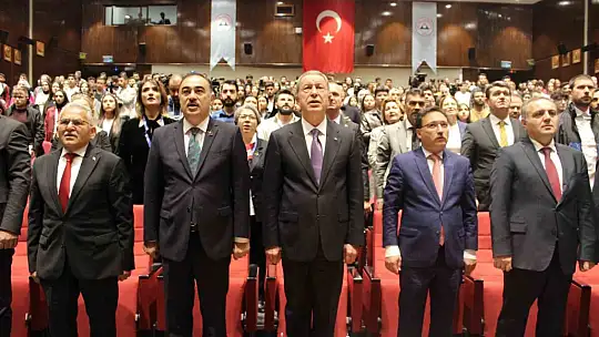 Hulusi Akar: 'Azerbaycan'da tüm dünya Türk'ün gücünü gördü'