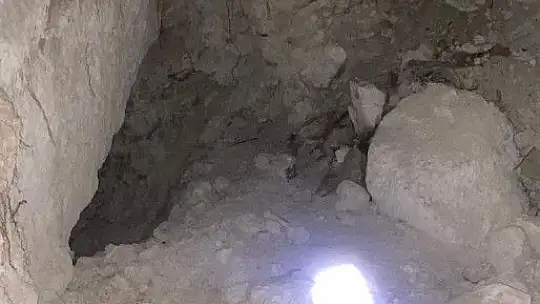 Kazı yaparken yakalandı...