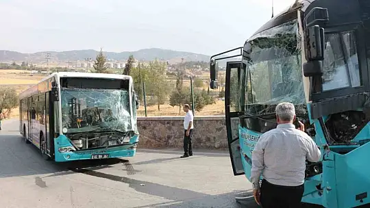 Kahramanmaraş'ta belediye otobüsü ile halk otobüsü çarpıştı: 9 yaralı