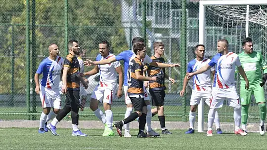 Kayseri 1. Amatör Küme: İsmail Okumuşspor: 3 - Tomarza Belediyespor: 1