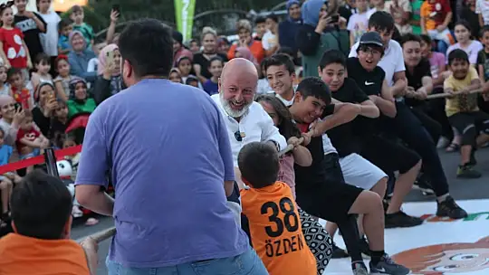 Çocuklar tatili dolu dolu geçiriyor!