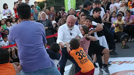 Çocuklar tatili dolu dolu geçiriyor!