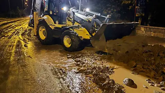 Sel sonrası çalışmalar devam ediyor