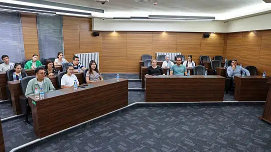 Kırgız öğrencilerden o ilçeyi ziyaret etti!