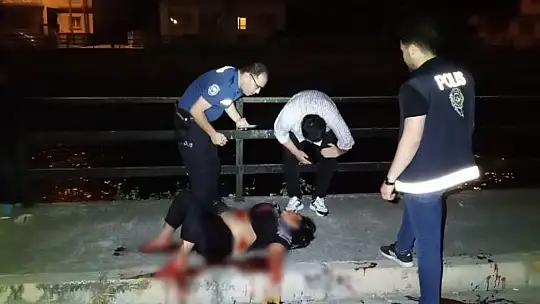 Kıskançlık krizine girdi, sevgilisini defalarca bıçaklayarak ağır yaraladı