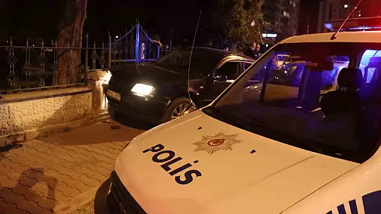 Kayseri'de sokak ortasında kadına şiddet: Silahla saldırdı!