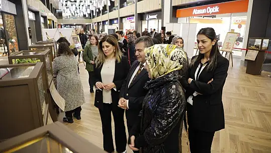 KUMSmall'da sergi ve fuar açıldı