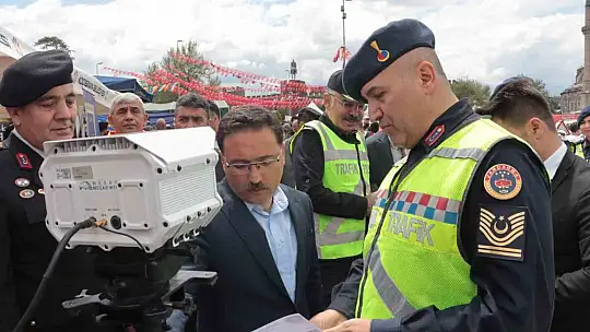 Vali Gökmen Çiçek Trafik Haftası Etkinliklerine katıldı...