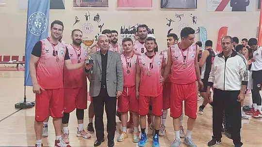 Melikgazi Belediyespor şampiyon oldu!