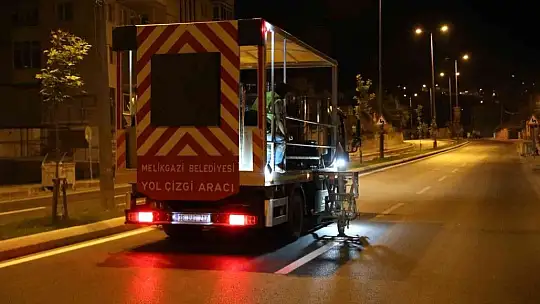 Melikgazi'de yol çizgi çalışması!