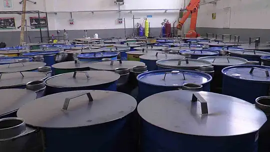 Deprem bölgesine soba yapıyorlar
