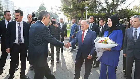 Bakan Kayseri'de