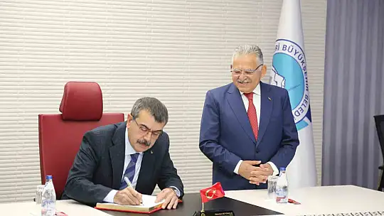 Bakan Kayseri'de