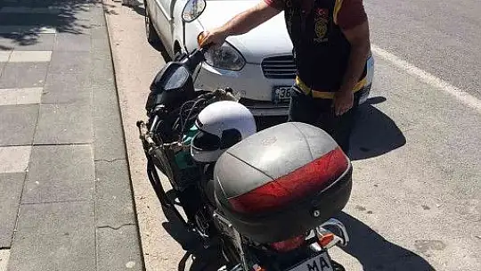Motosiklet ve otomobiller denetlendi