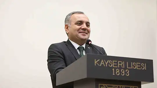 Rektör mezun olduğu liseye gitti...