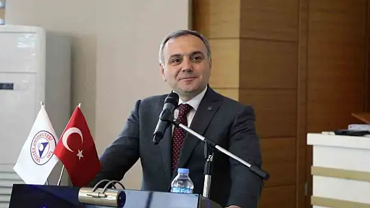 Rektör, dereceye giren öğrencilerle buluştu