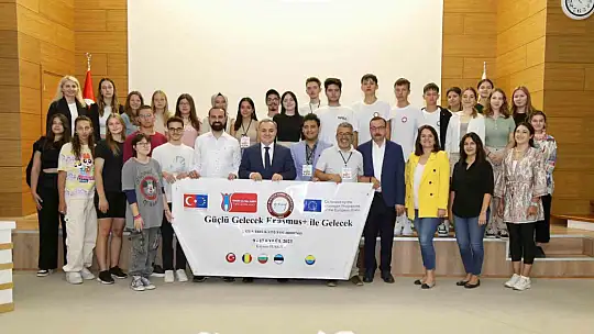 Altun, ERASMUS öğrencileri ile bir araya geldi