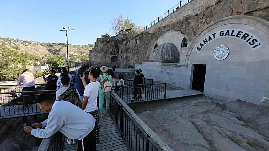 Sirk akrobatlarına tarihi Talas turu
