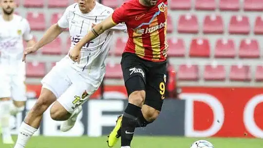 Spor Toto Süper Lig: Kayserispor: 1 - İstanbulspor: 0 (İlk Yarı)