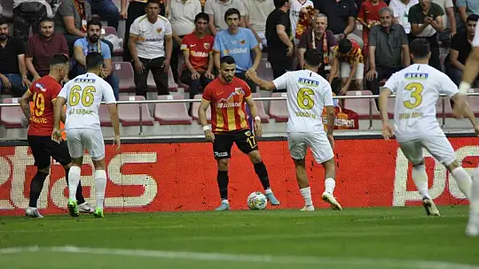 Spor Toto Süper Lig: Kayserispor: 1 - İstanbulspor: 0 (İlk Yarı)